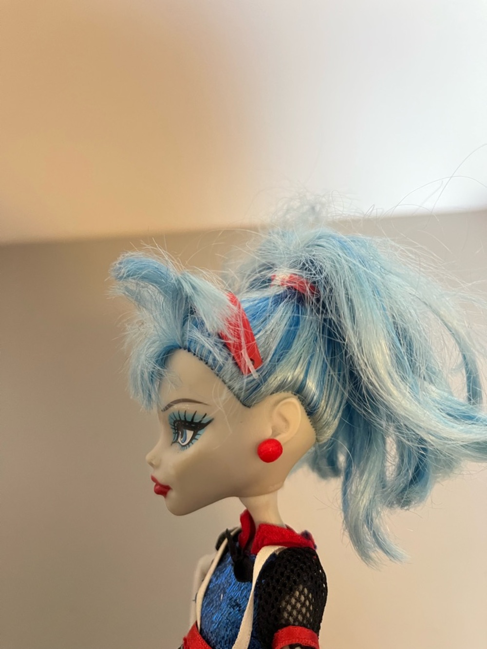 Ghouls Night Out Ghoulia Yelps Monster High Doll - Picture 8 of 8